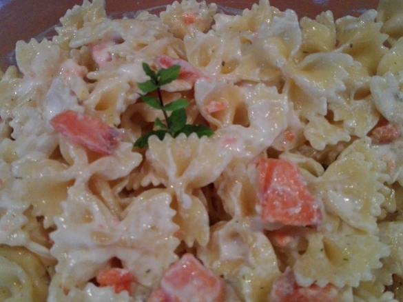 Insalata di pasta salmone&yogurt aromatizzata alla menta  Contest pic nic