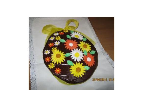 Torta al triplo cioccolato a forma di uovo