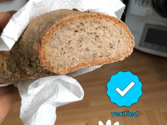 Variante di Pane croccante ai semi di chia