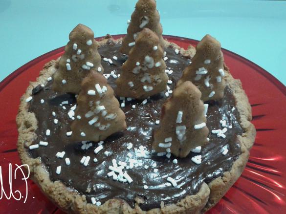 CROSTATA DI CASTAGNE CON CREMA DI ROBIOLA AL CIOCCOLATO E ALBERELLI INNEVATI