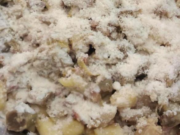 gnocchi di patate al sugo di carciofi e pancette