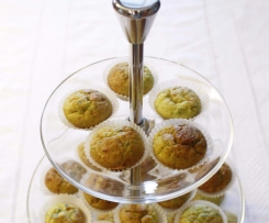 MUFFINS CON PECORINO E ZUCCHINE