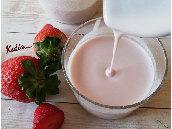 Yogurt cremoso alle fragole