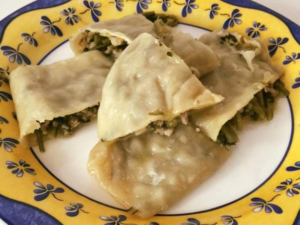 trancetti al vapore di salsiccia e cicoria