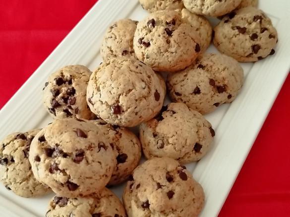 Biscotti con gocce di cioccolato ( con olio di cocco )