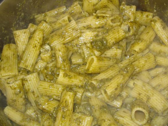 TORTIGLIONI AL CAVOLO NERO