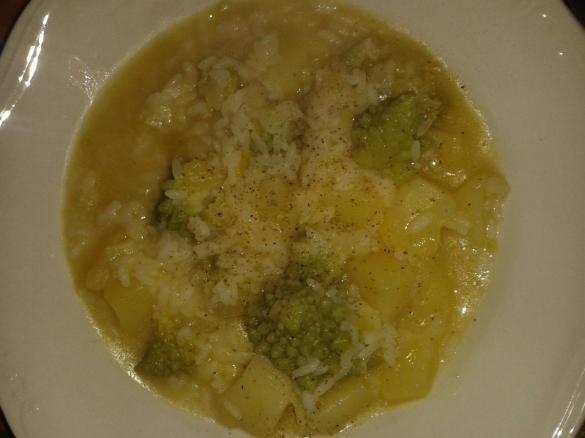 RISOTTO PORRI, MELA, BROCCOLO E PATATE