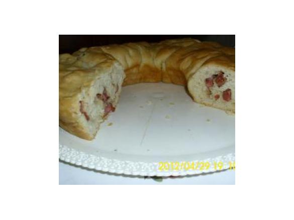 Rotolo con salame provolone e prosciutto
