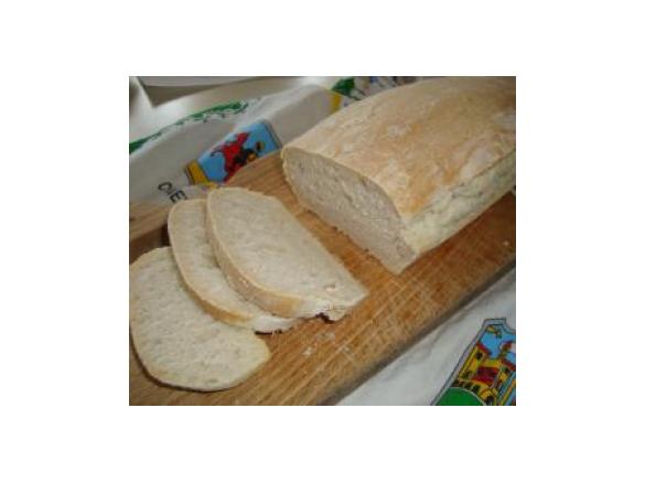 pane in cassetta con lievito madre