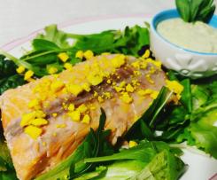 Salmone in sottovuoto con salsa all'avocado