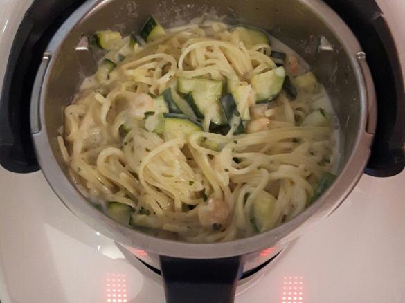 Linguine risottate gamberetti e zucchine
