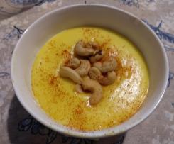 Crema di patate novelle allo zafferano paprika e anacardi