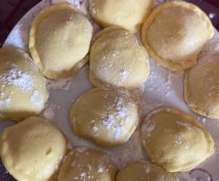 Ravioli ripieni di carne o lasagne