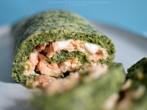 Rotolo di frittata agli spinaci con salmone e mozzarella - Contest aperitivo