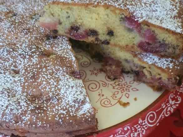 Torta di ciliegie e cioccolato