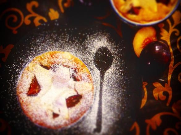 Cobbler di prugne rosse all'inglese