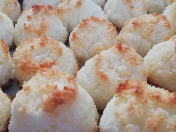 Biscotti al cocco con soli albumi - riciclo albumi