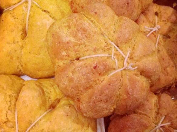 Pane alla zucca e noci