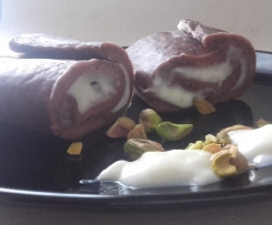 Rotolino al cacao con crema di latte