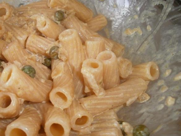 Maccheroni curry e cipolla