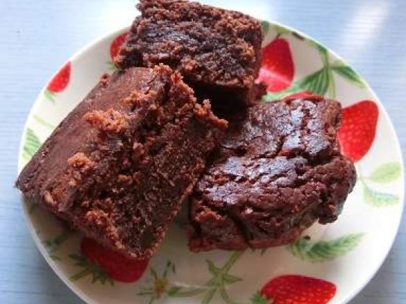 Brownies con Latte Condensato, al Cioccolato e Nocciole