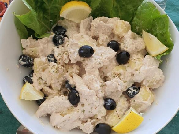 Insalata di pollo con salsa tonnata