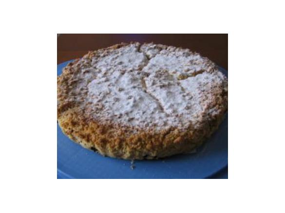 TORTA RIPIENA CON CREMA DI RICOTTA E AMARETTI
