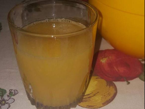 SUCCO DI FRUTTA MELA E PESCA