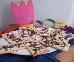 Frappe (o Chiacchiere) con cioccolato fuso cotte al forno