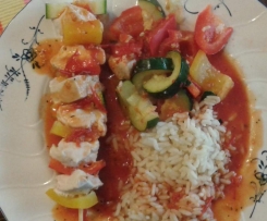 "all-in-one" Spiedi di pollo e verdura con riso