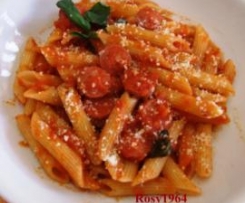 Pennette al pomodoro e wurstel