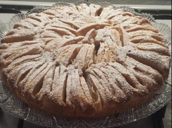 TORTA DI MELE, MANDORLE E YOGURT