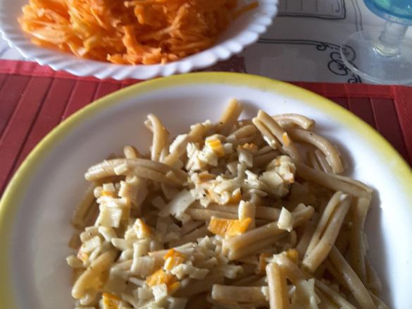 Pasta con  surimi