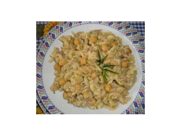 pasta rustica risottata con pesto al rosmarino