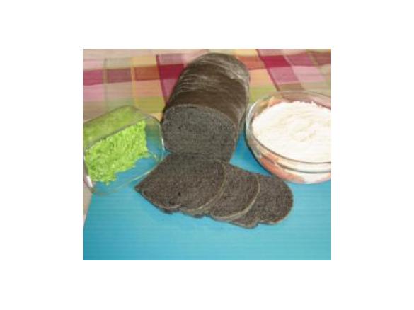 CANAPE' AL NERO DI SEPPIA (con mousse di ricotta e salmone e di rucola)