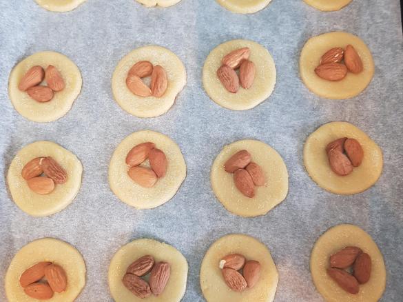 Biscotti con frutta secca