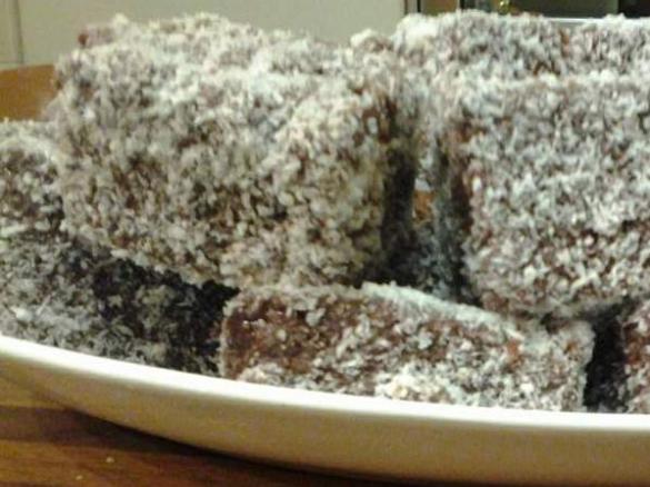 QUADROTTI ANGEL/DEVIL RICOPERTI DI CIOCCOLATO E COCCO