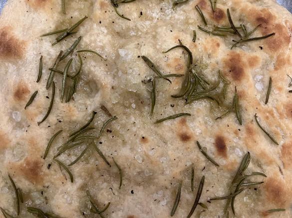 Focaccia al rosmarino super morbida