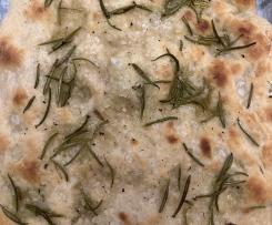 Focaccia al rosmarino super morbida