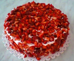 TORTA AL CIOCCOLATO BIANCO E FRAGOLE