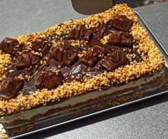 Cheesecake cioccolato e mascarpone rivestita con Kinder Bueno