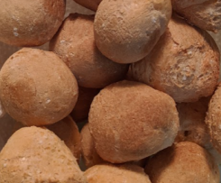 Panini brasiliani al formaggio (Pao de queijo)