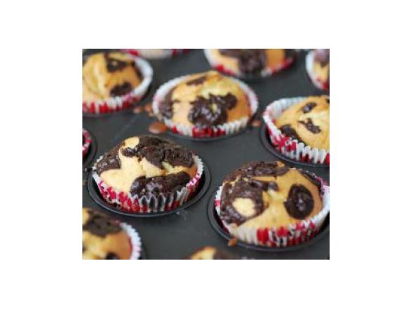 Muffin soffici con cioccolato all'arancia