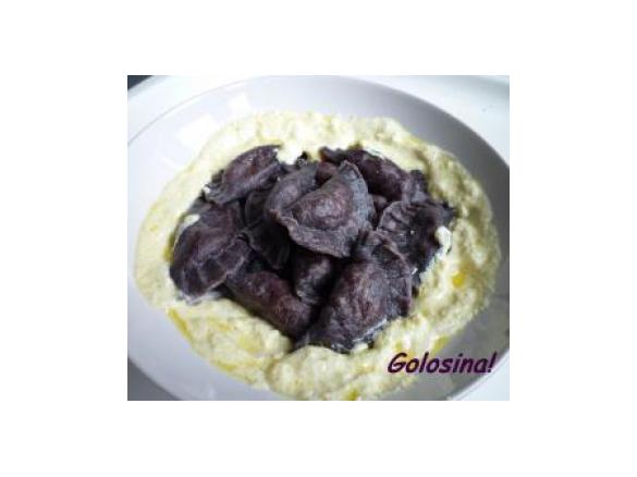 Mezze lune nere al profumo di mare