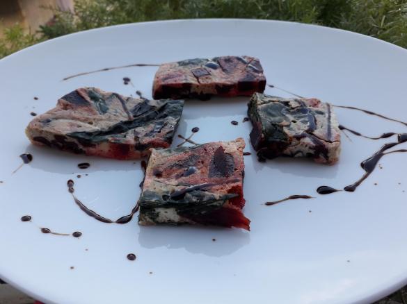 Frittata di barbabietola e foglie di barbabietola - contest rape