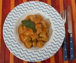 Gnocchi di pane al basilico con sugo di pomodorini freschi (CONTEST GNOCCHI)