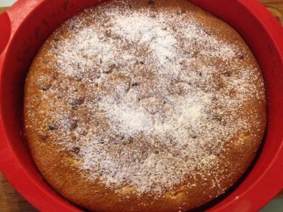 TORTA allo YOGURT con MELA e GOCCE di CIOCCOLATO