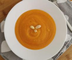 Vellutata Bimby di carote e mandorle molto delicata