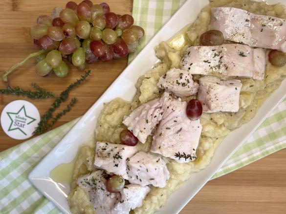 Persico al varoma con contorno di patate, finocchi e uva