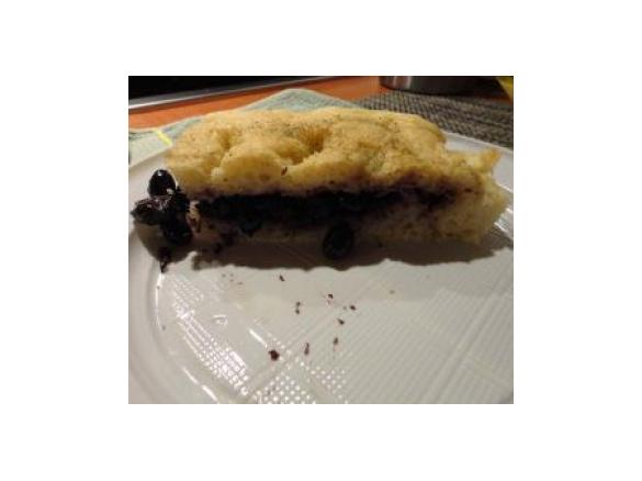 focaccia tarantina con olive ad inchiostro